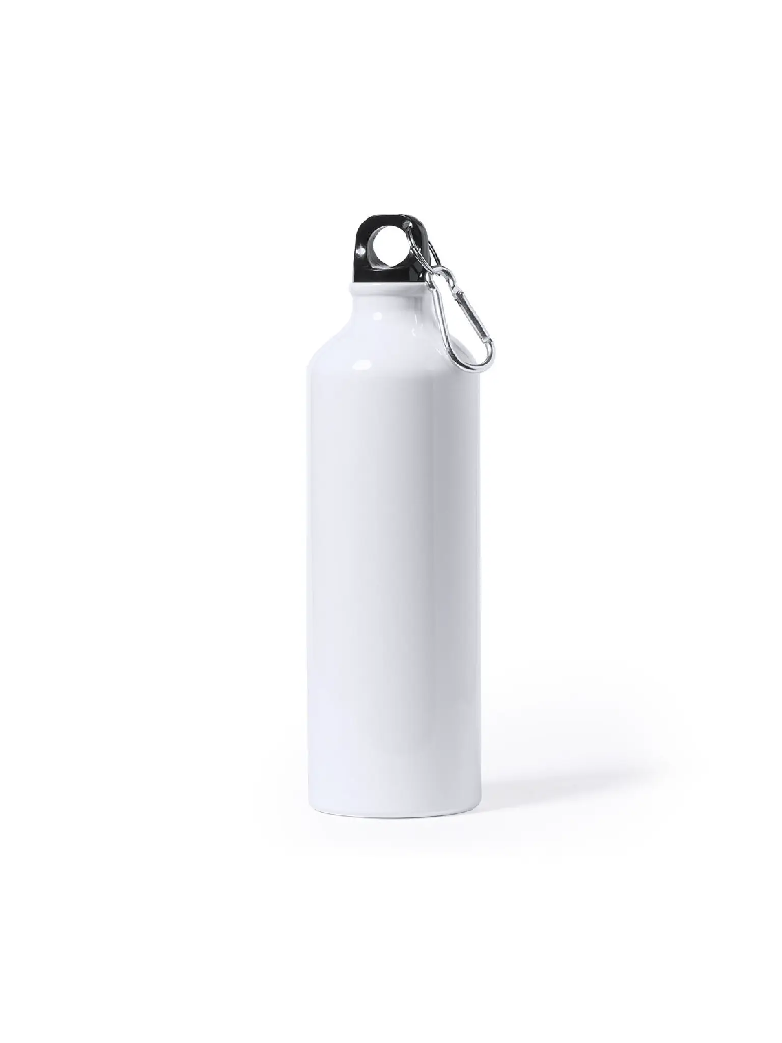 Botellas de agua reutilizables de aluminio, de pie sobre una superficie blanca. Botella blanca, con tapón de rosca y mosquetón.
